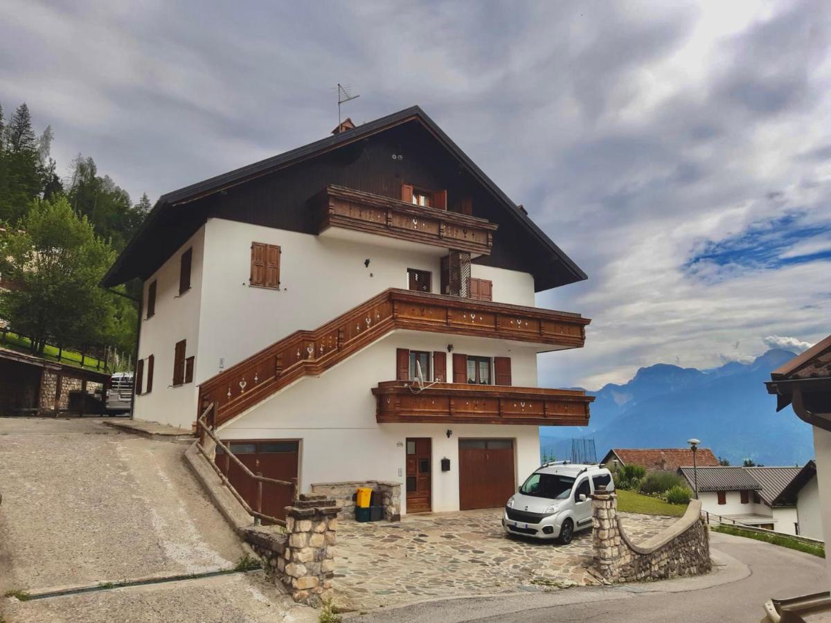 Mansarda Erika - Appartamento Zovello Exterior foto